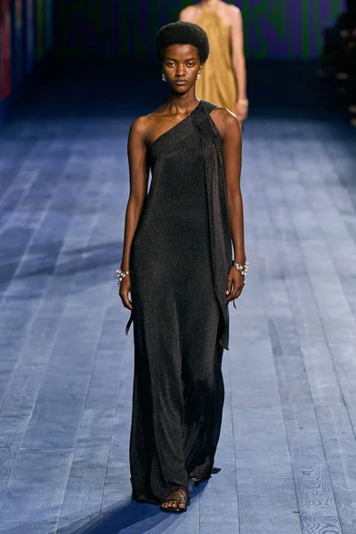Look 60